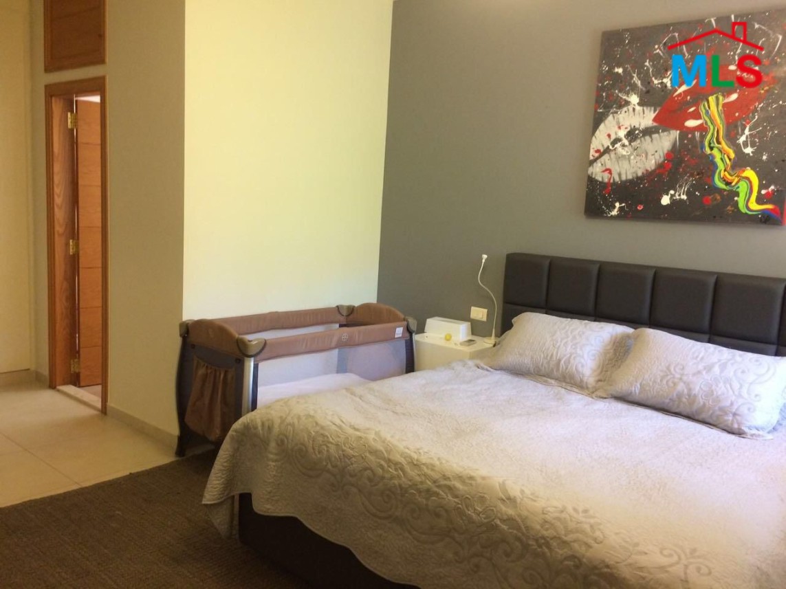 High-End Furnished Apartment with Terrace for Sale in New Shayle