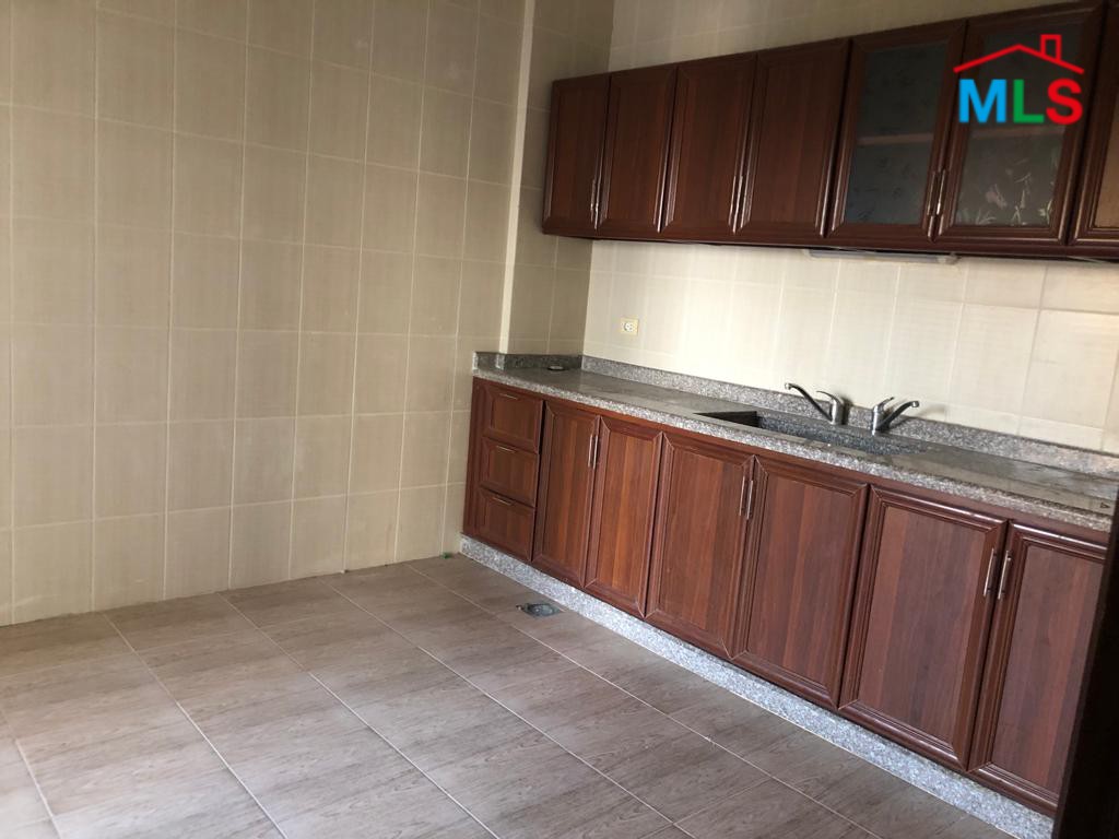 Apartment for Sale in Mastita with a Cozy Terrace