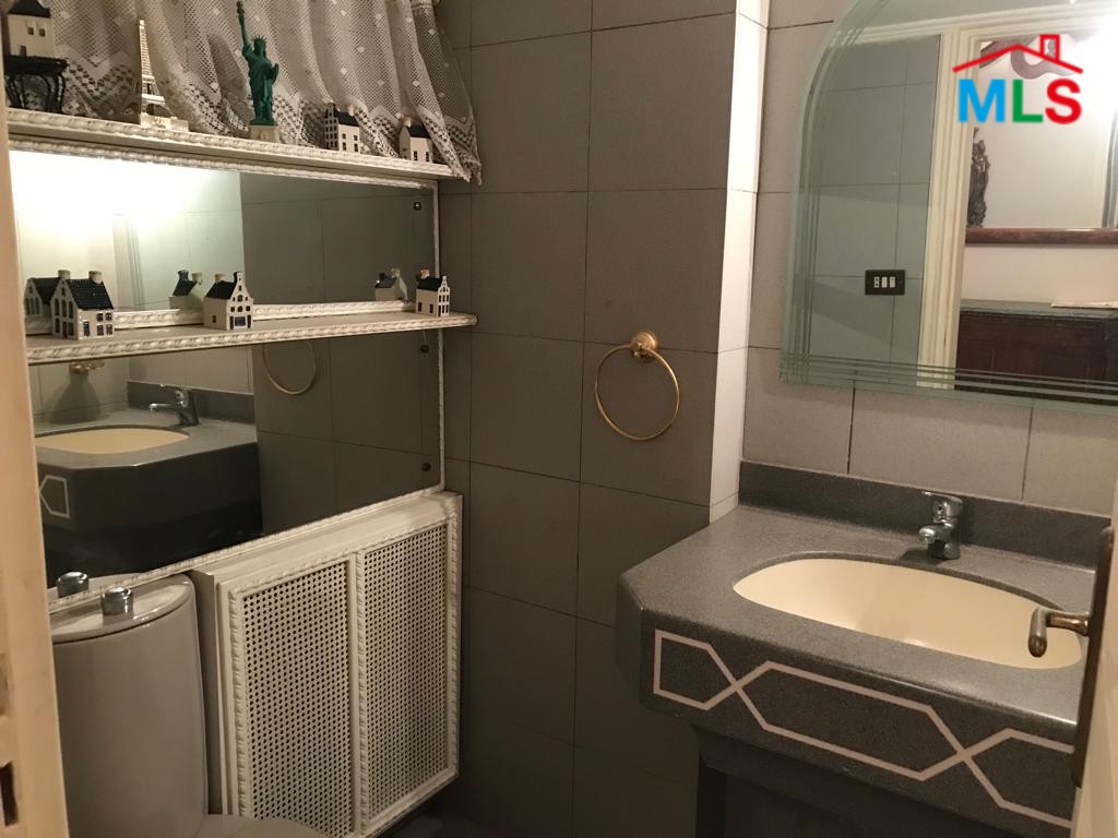 High-End Apartment for Sale in Ain el Tineh, Beirut