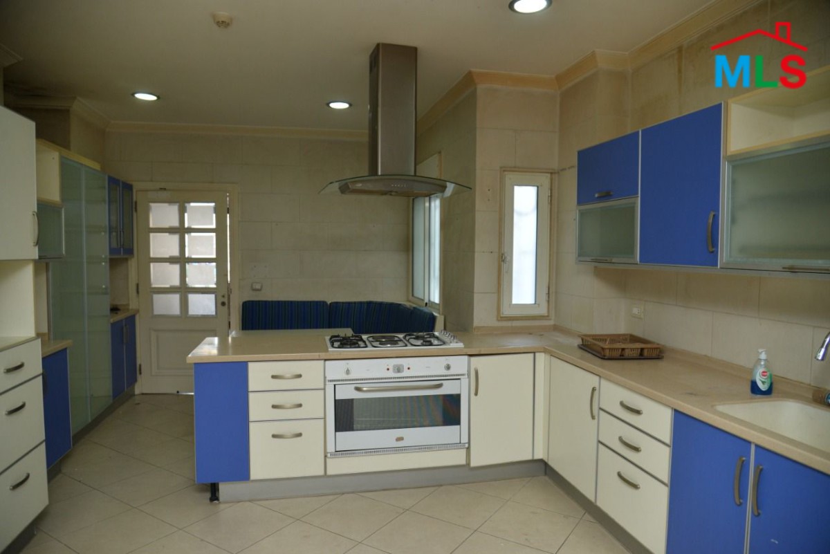 Spacious Apartment for Sale in Hamra