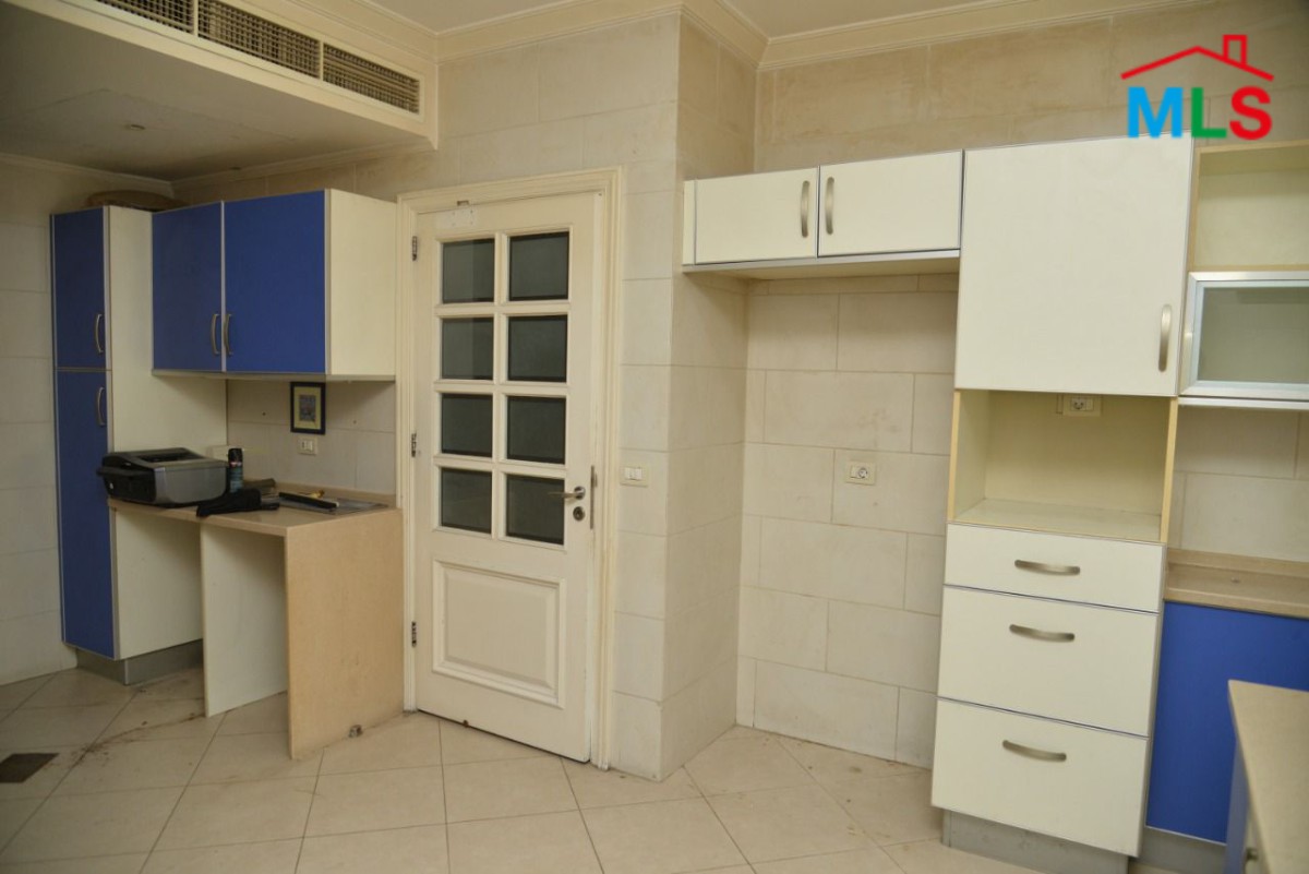Spacious Apartment for Sale in Hamra