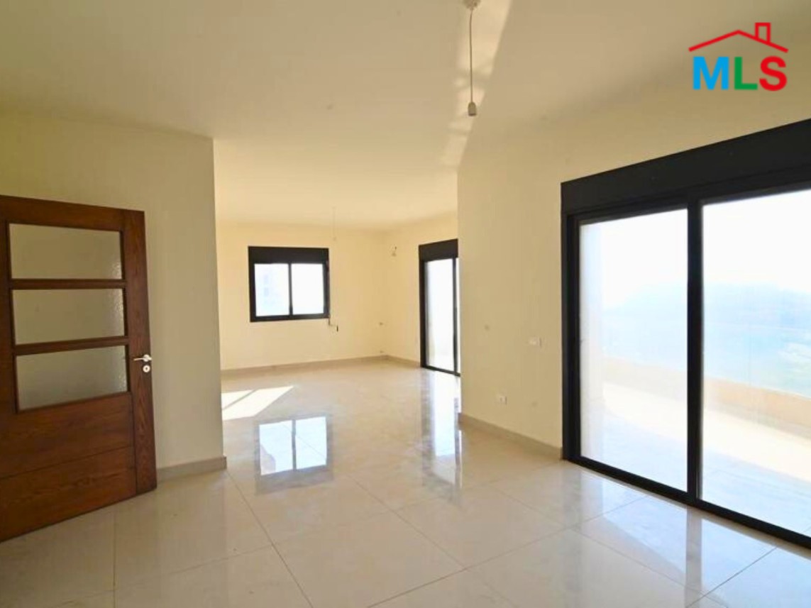 Wonderful Apartment in Hboub for Sale with a Stunning Sea View