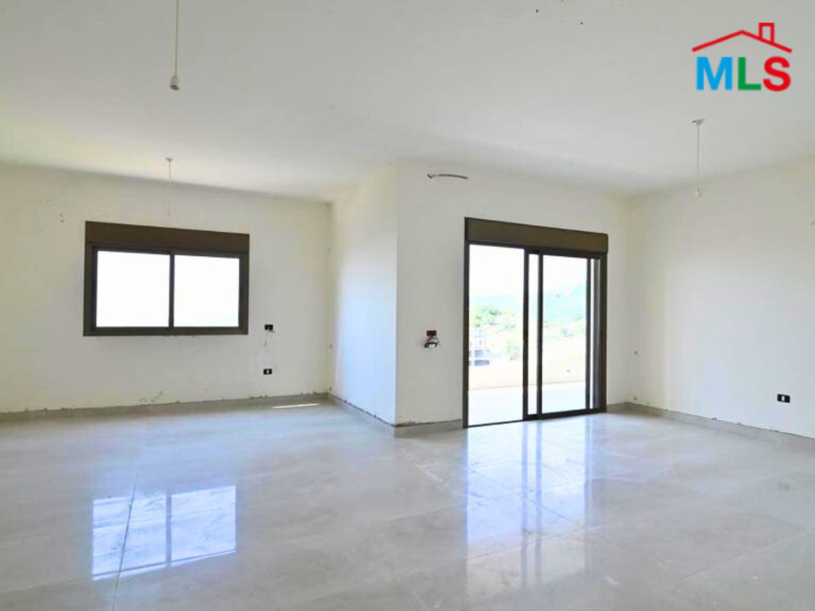 Wonderful Apartment in Hboub for Sale with a Stunning Sea View