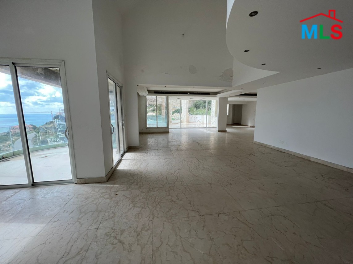 Apartment for Sale in Adma with an Amazing View