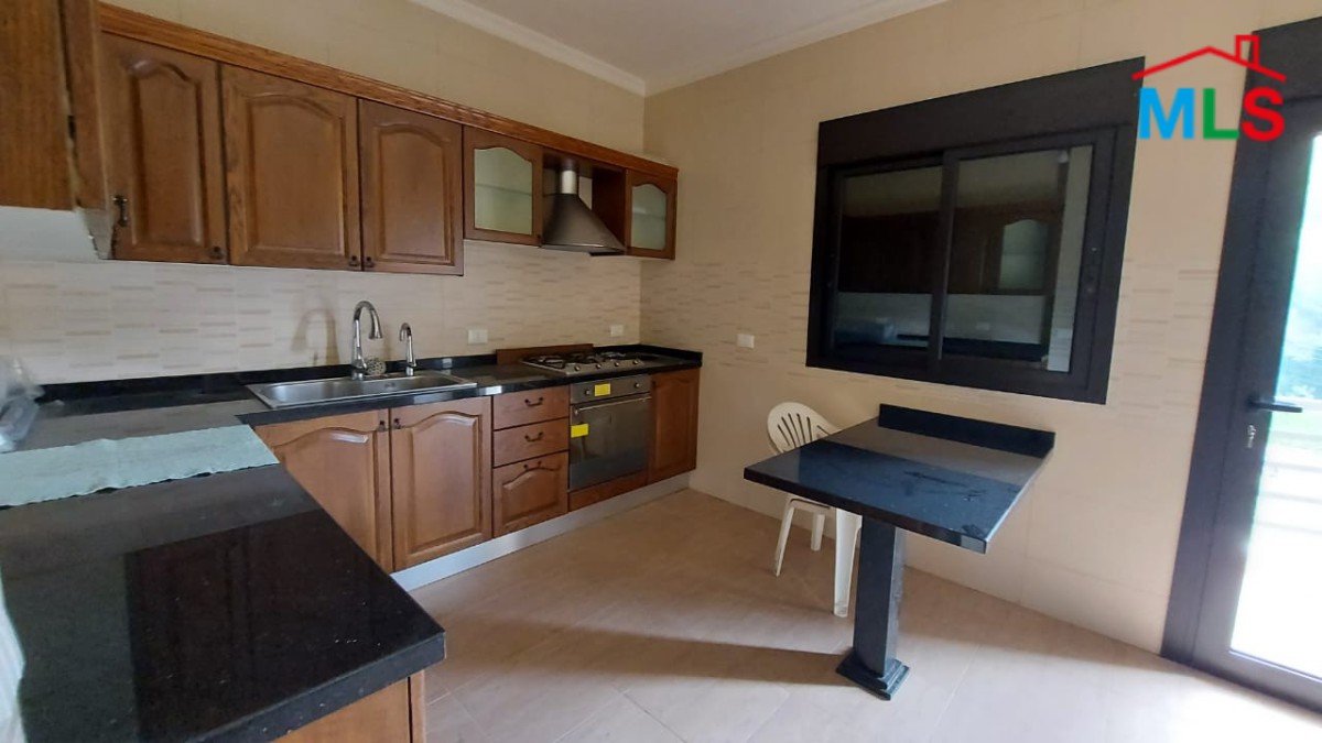 Spacious 175 sqm Apartment for Sale in Jbeil