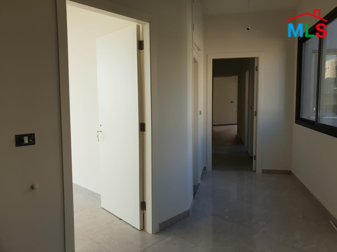 Brand new 3-Bedroom Apartment for Sale in Hboub