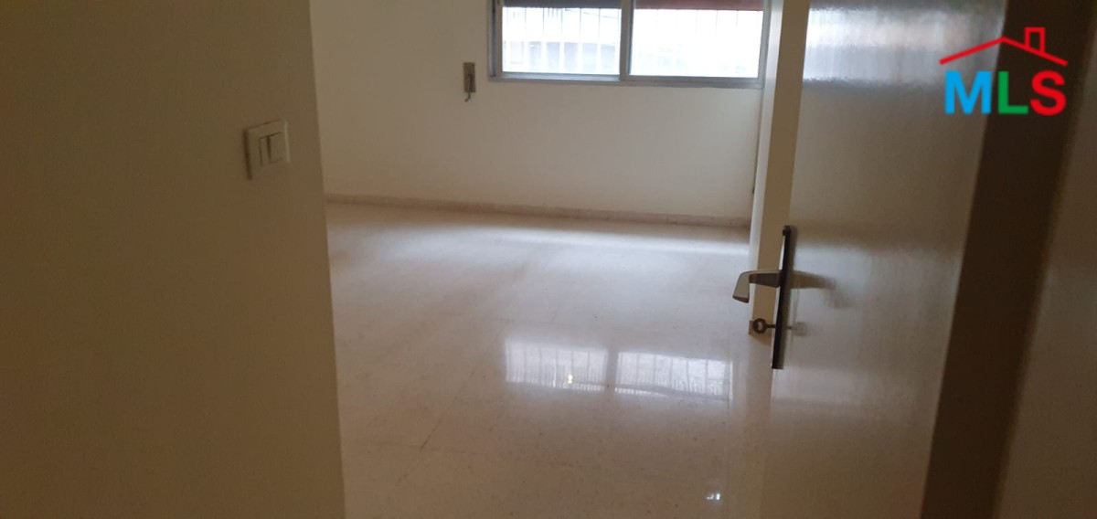 3,080 SQM Building For Sale in Koraytem