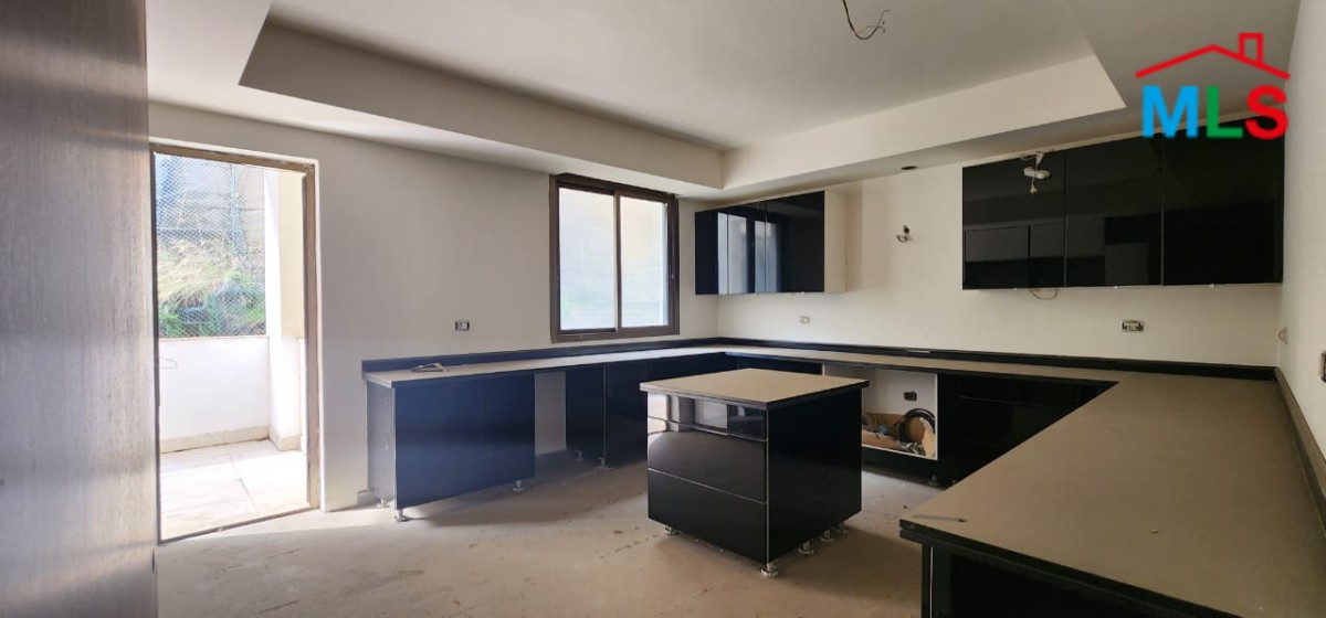 396 SQM Penthouse for Sale in Baabda