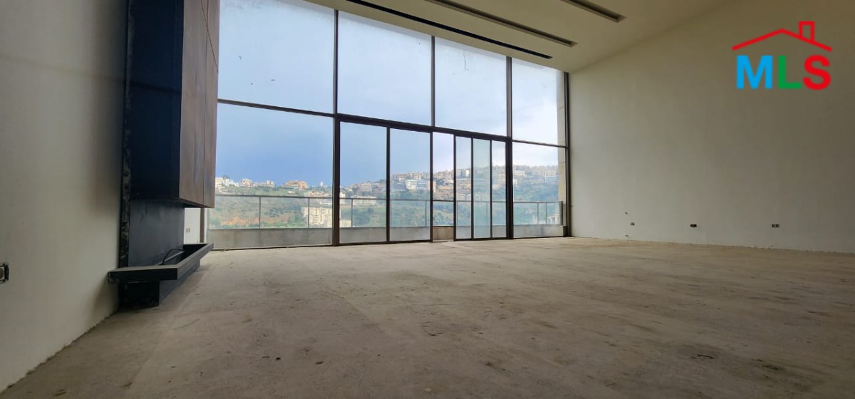 396 SQM Penthouse for Sale in Baabda