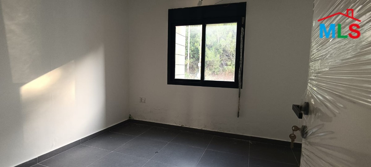 Wonderful Duplex for Sale in Maaysra with 40 sqm terrace