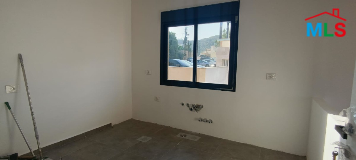 Wonderful Duplex for Sale in Maaysra with 40 sqm terrace