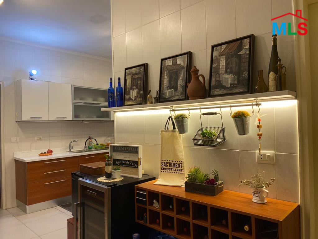 Fully Renovated & Furnished Apartment For Sale in Sassine Achrafieh