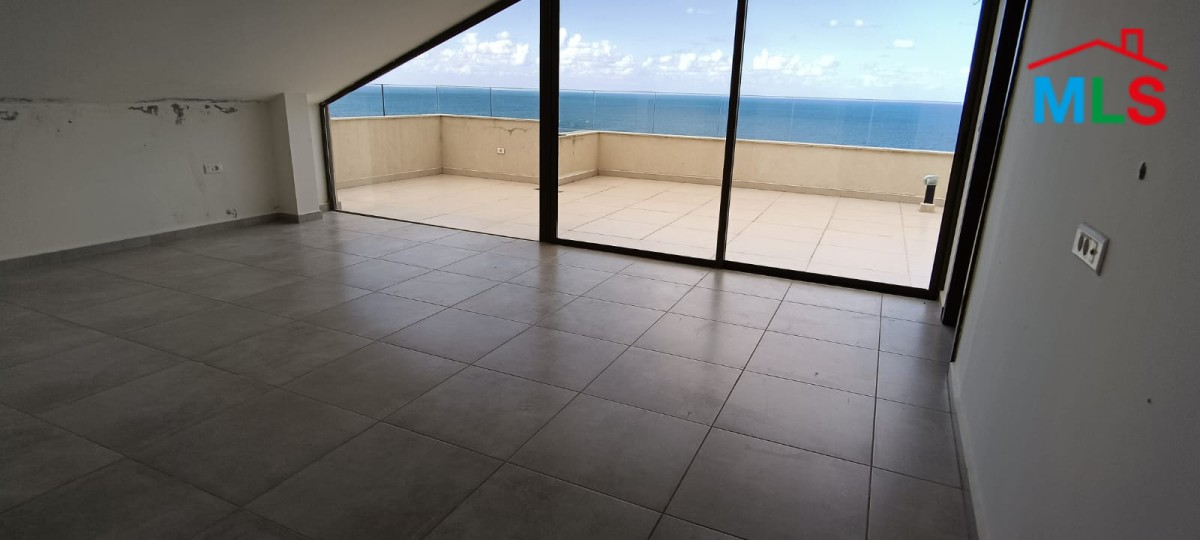 Super Deluxe Duplex For Sale in Bouar with a panoramic view