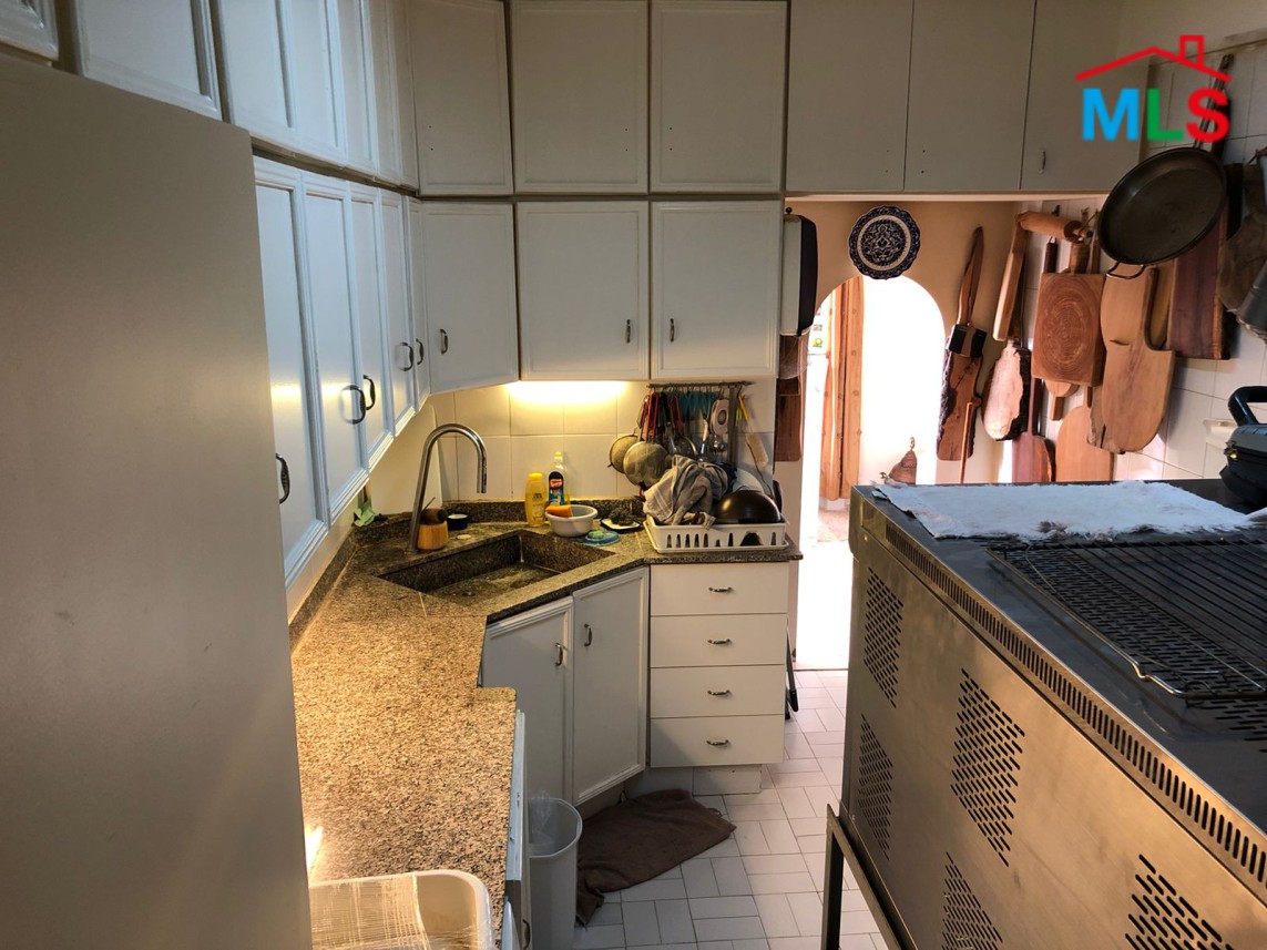 Apartment For Sale in a Calm Neighborhood of Zoukak al Blat