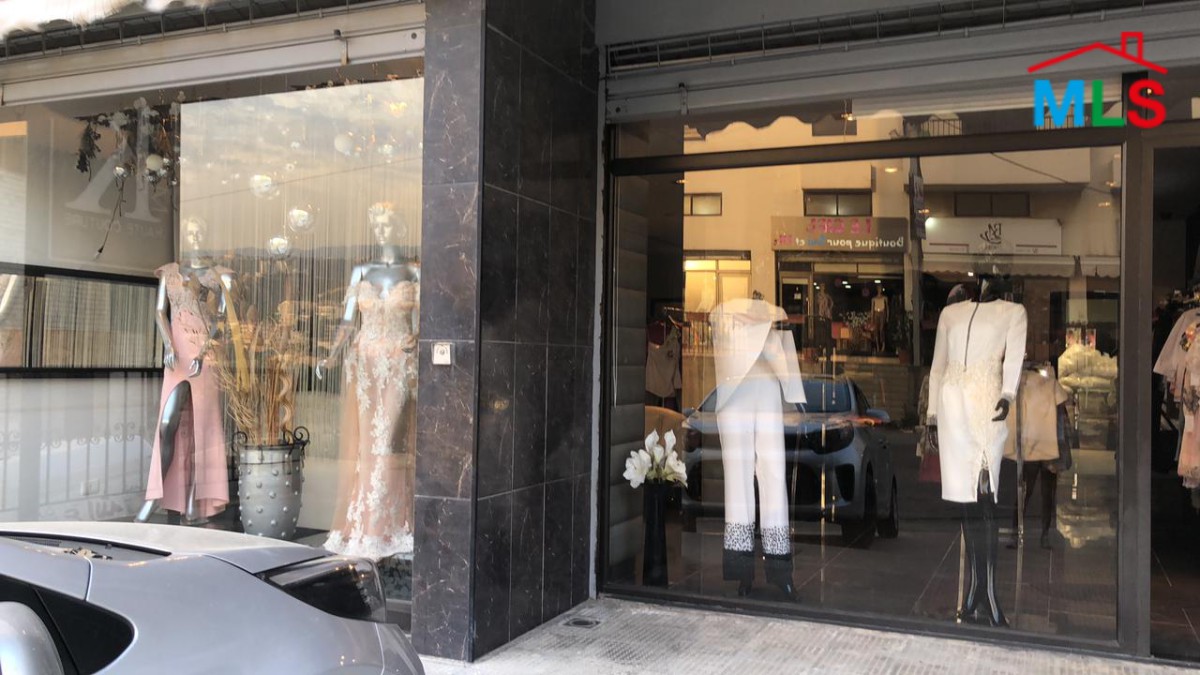190 SQM Shop For Sale in Halat On The Main Road