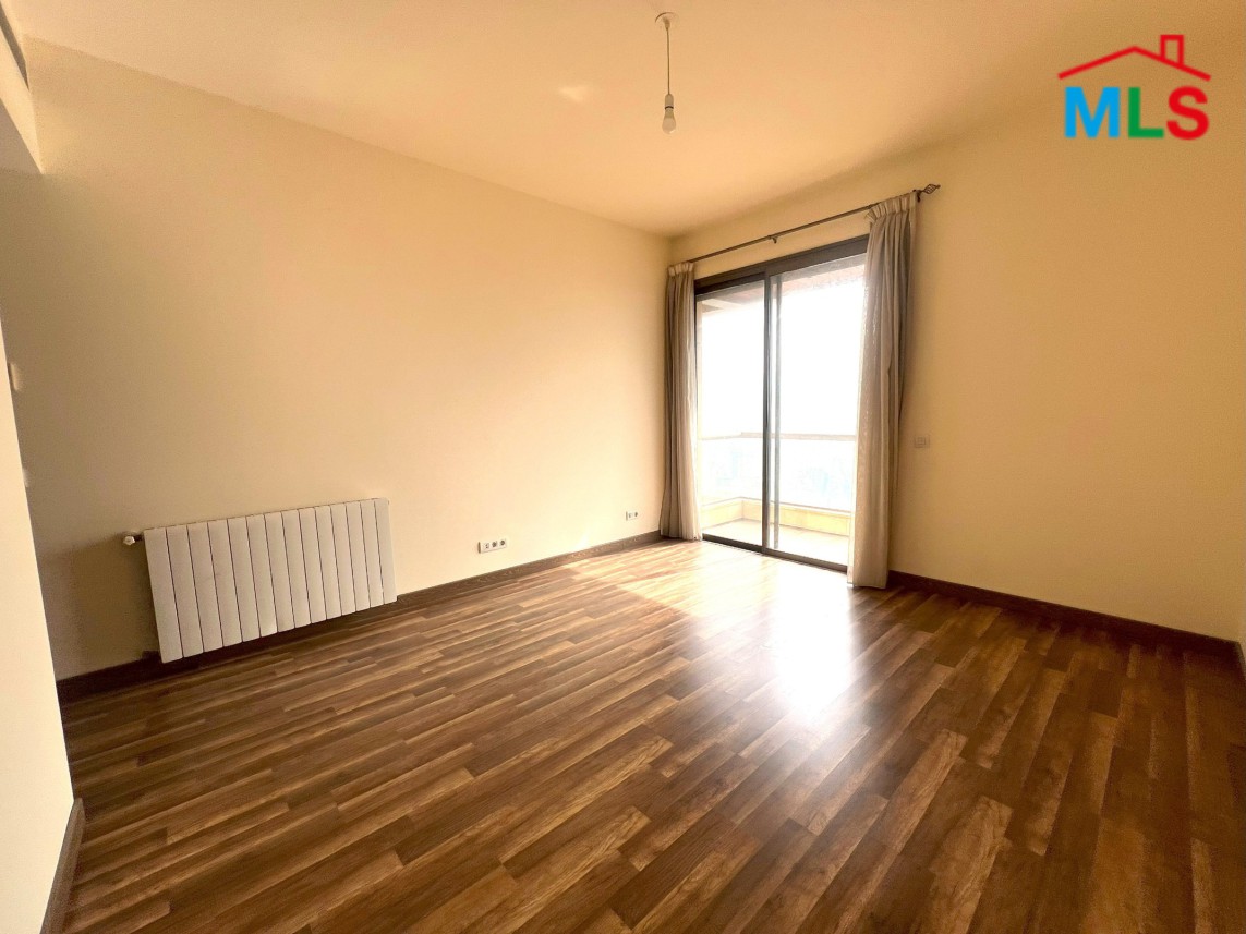 Modern & Spacious Apartment For Sale in Achrafieh, Sioufi