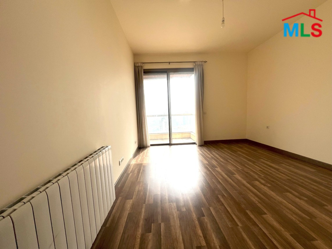 Modern & Spacious Apartment For Sale in Achrafieh, Sioufi