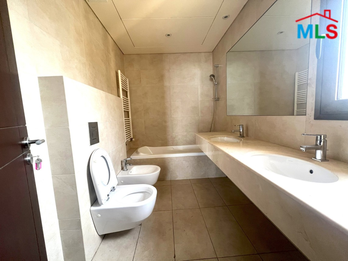 Modern & Spacious Apartment For Sale in Achrafieh, Sioufi