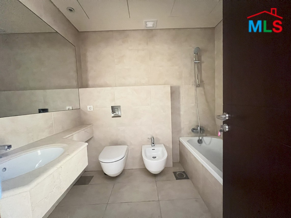 Modern & Spacious Apartment For Sale in Achrafieh, Sioufi