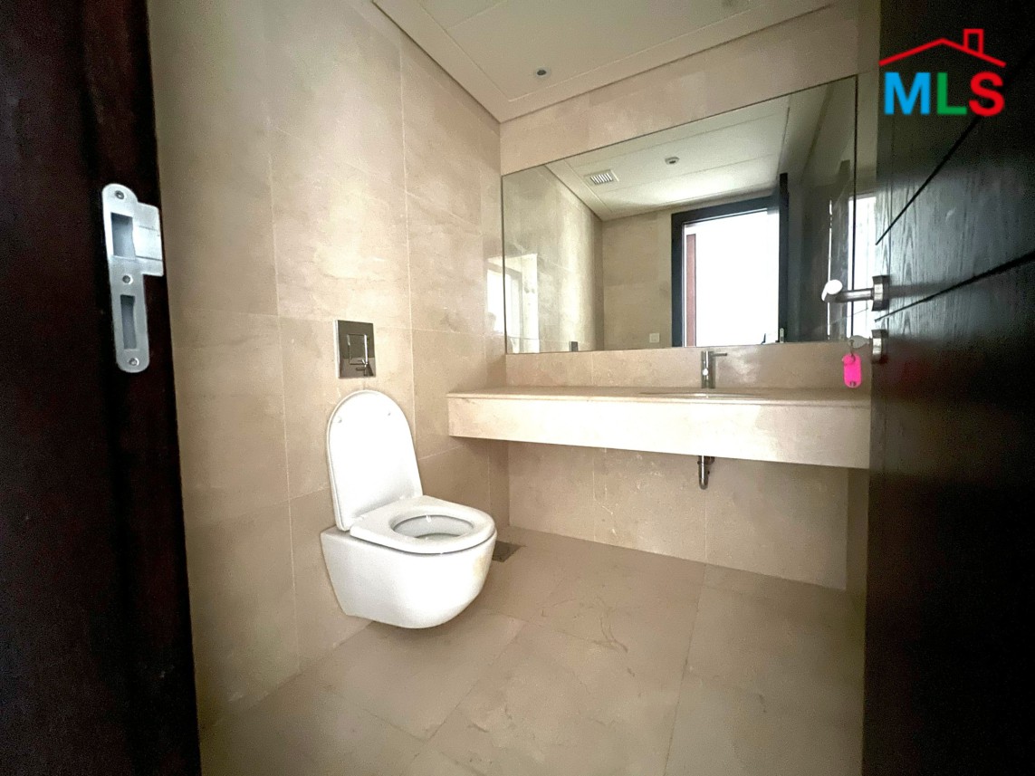 Modern & Spacious Apartment For Sale in Achrafieh, Sioufi