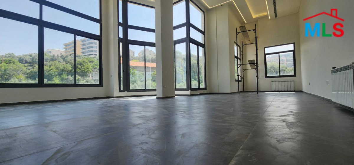 Luxurious Triplex With Private Swimming Pool for Sale with roof top in Yarzeh