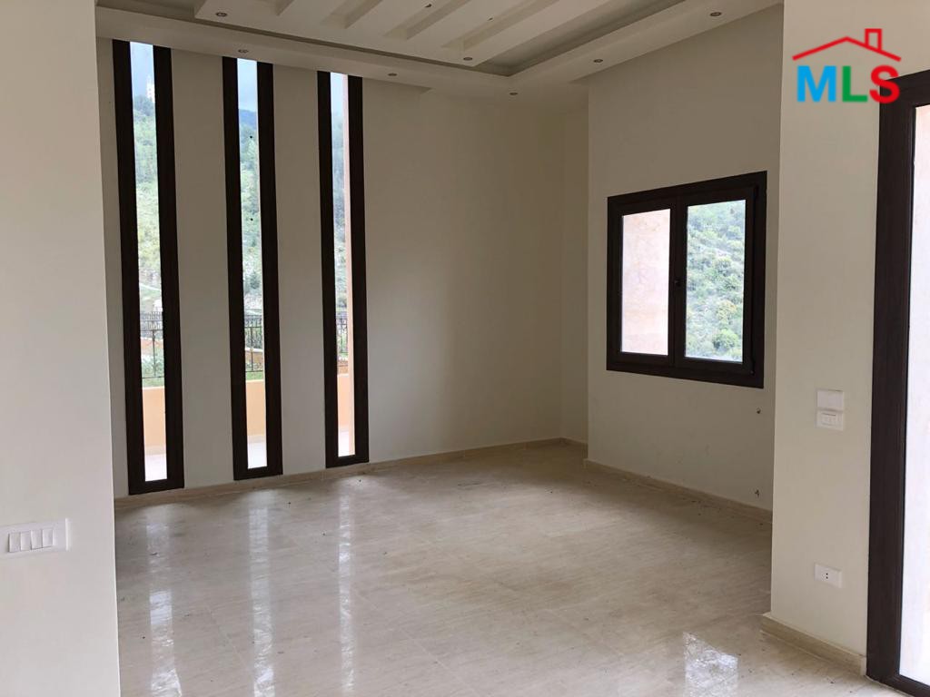 An Amazing Villa With View & Terrace For Sale In Fatqa