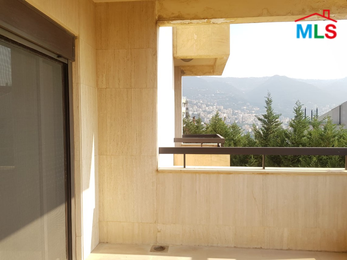 4-Bedroom Furnished & well decorated apartment with sea view for Sale in Adma