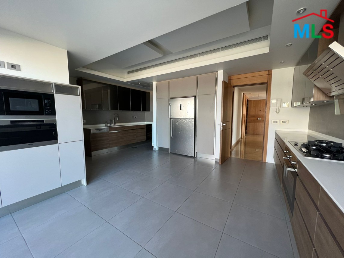 Deluxe Apartment With Terrace for Sale in Achrafieh - Tabaris
