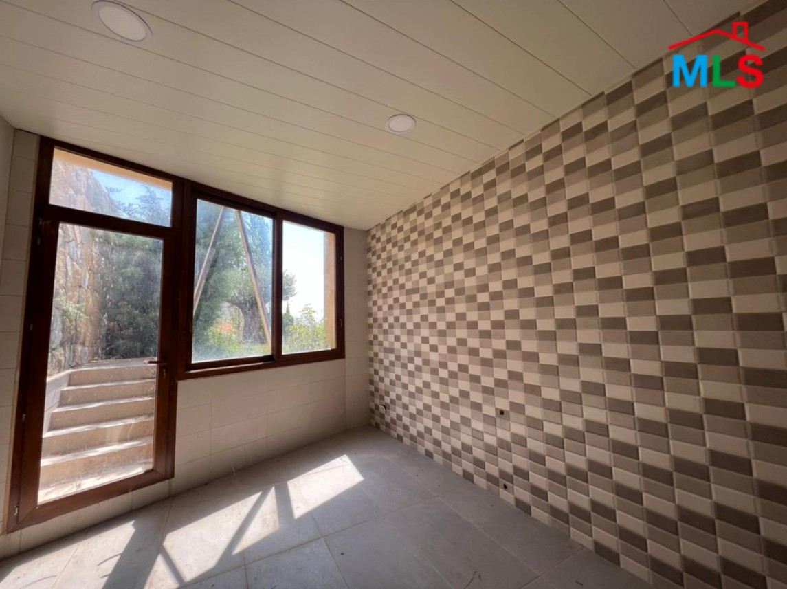 Apartment Near LAU Jbeil for Sale With A Beautiful Sea View
