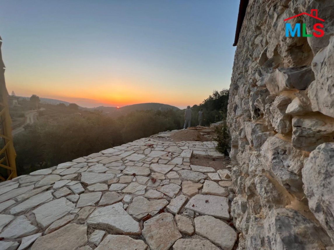 Old House For Sale in Chabtine, Batroun