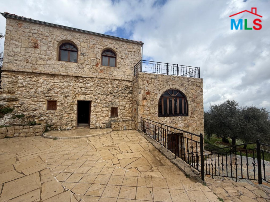 Individual House For Sale in Assia, Batroun