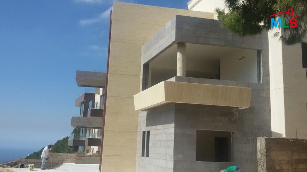 Amazing Villa for Sale in Chnaniir overlooking Jounieh and Beirut