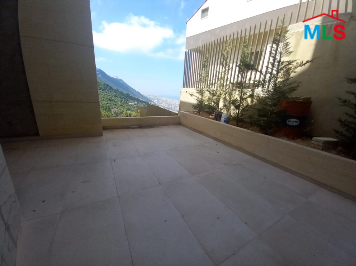 Amazing Villa for Sale in Chnaniir overlooking Jounieh and Beirut