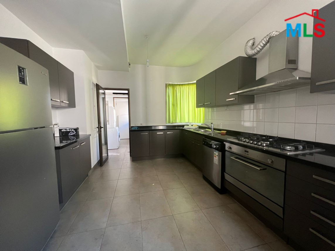 Apartment for Sale in Select Location in Achrafieh, Abed El Wahab