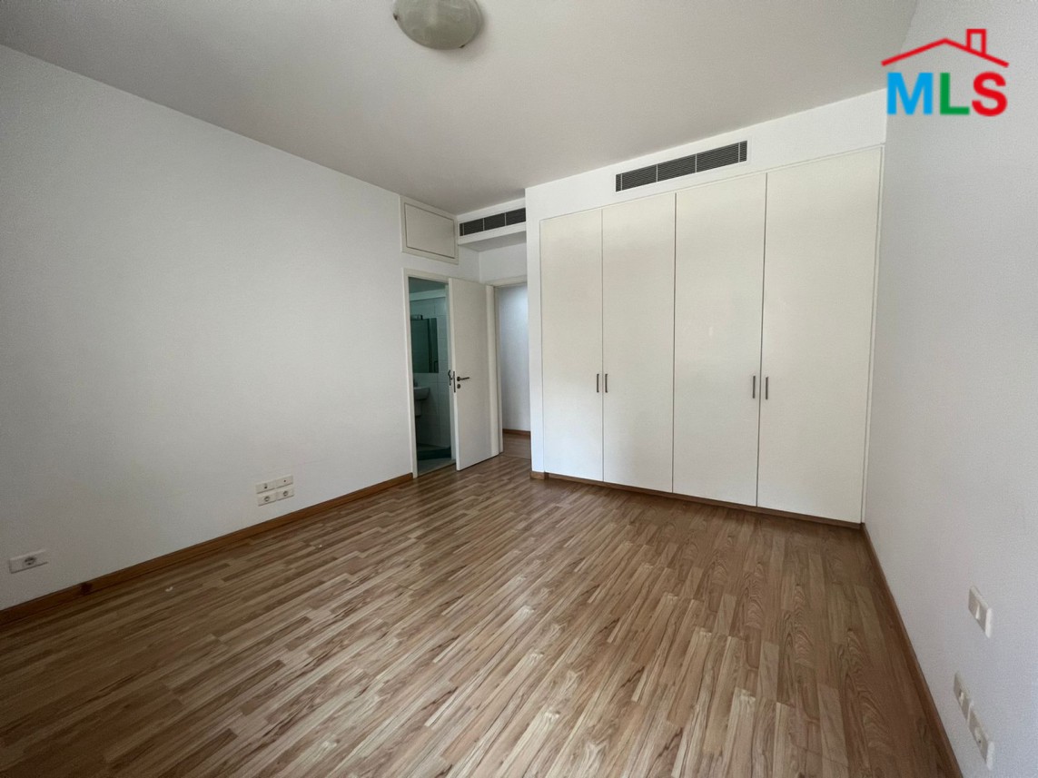 Apartment for Sale in Select Location in Achrafieh, Abed El Wahab