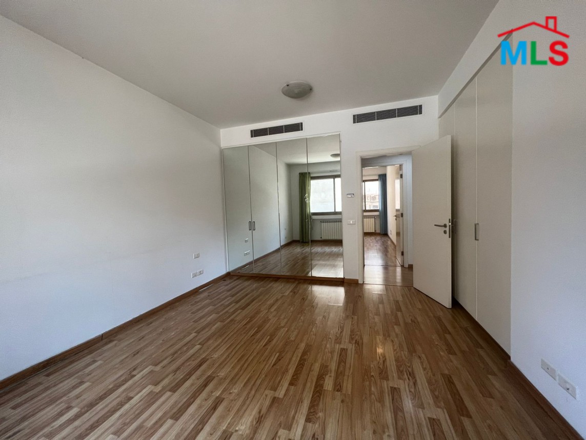 Apartment for Sale in Select Location in Achrafieh, Abed El Wahab