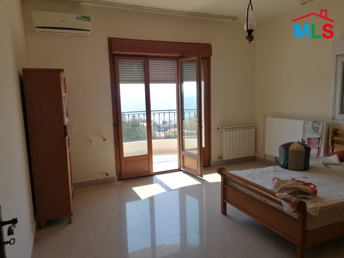 Villa for Sale In Nahr Ibrahim