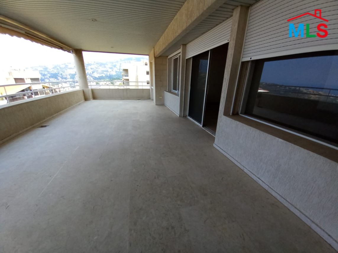 Spacious Apartment for Sale in Kfarhbeib