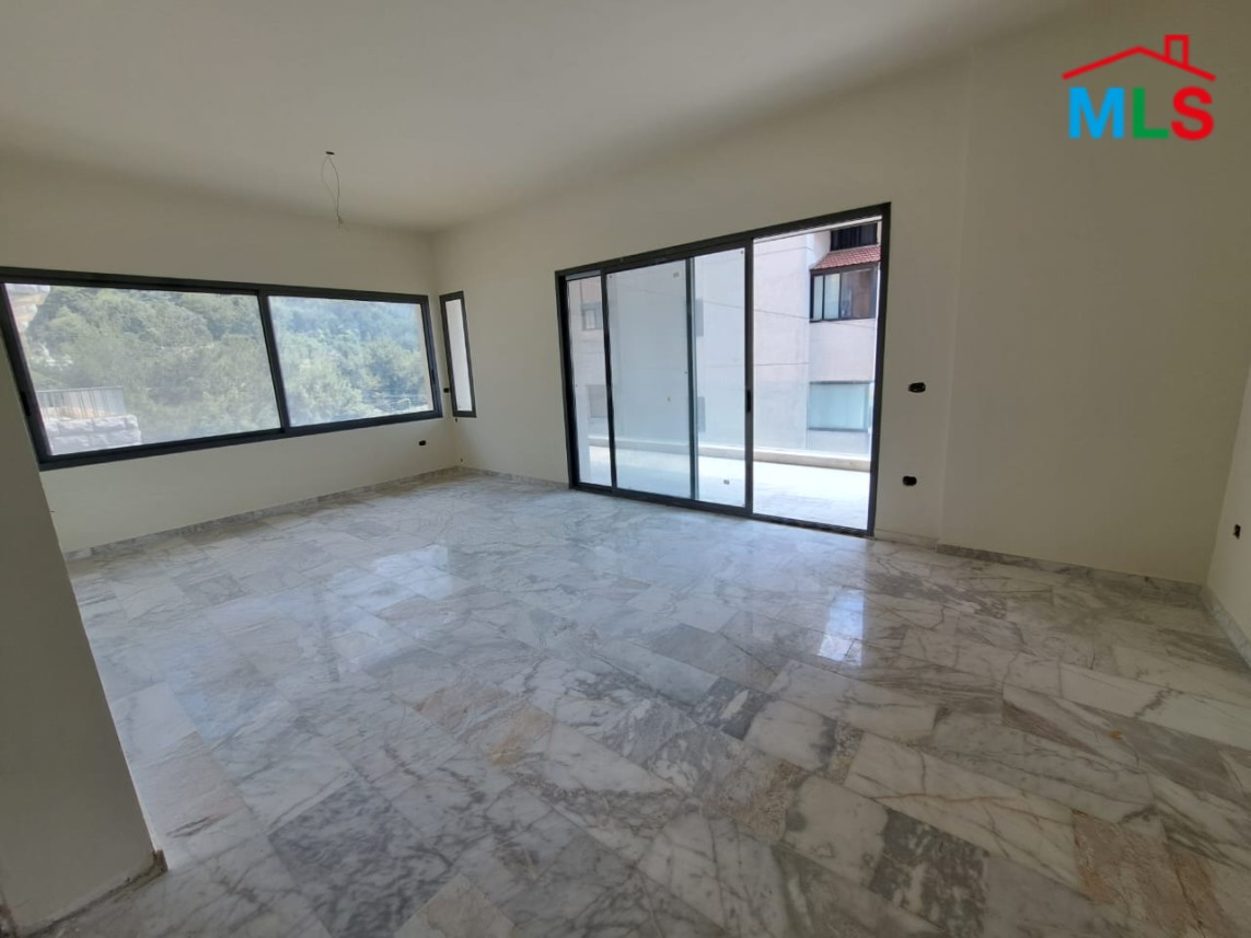 3 bedroom Apartment for Sale in Ain Saadeh