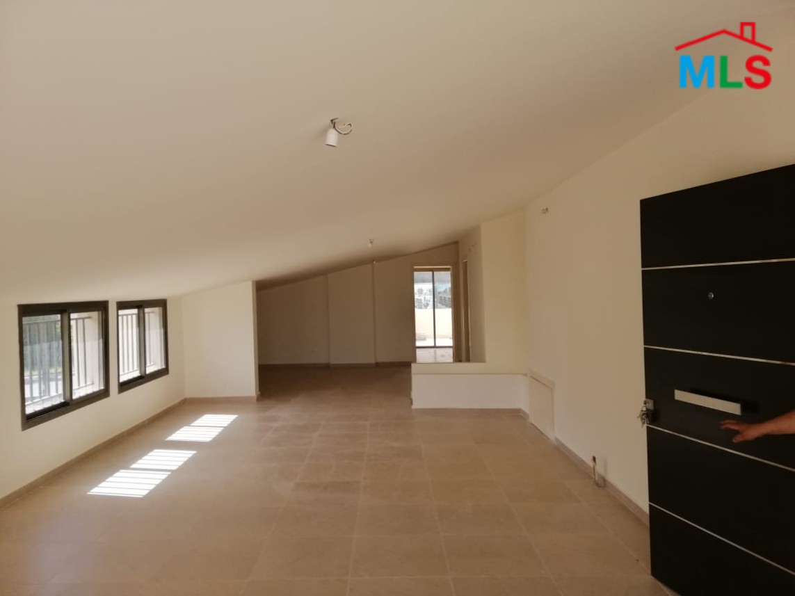 Duplex for Sale with Terrace in Hboub