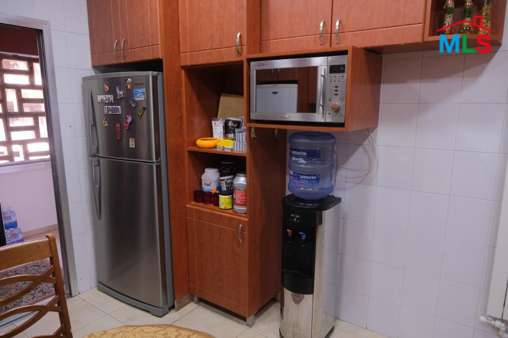Well Decorated Apartment For Sale in Mazraat Yachouh