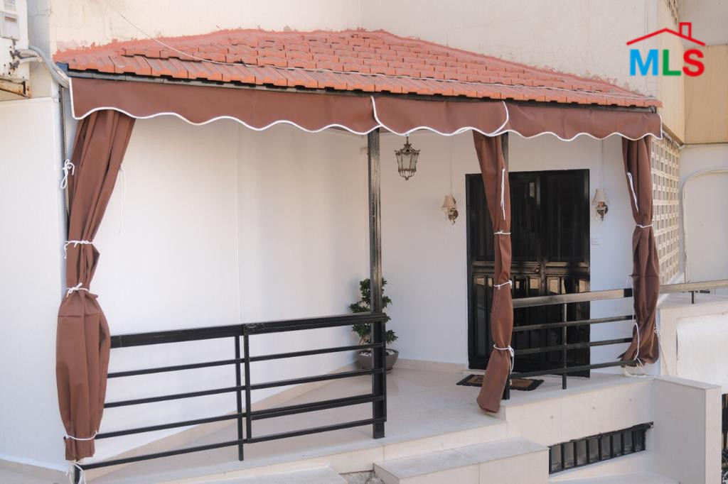 Well Decorated Apartment For Sale in Mazraat Yachouh