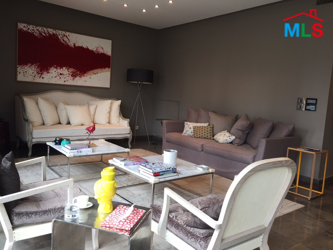 Duplex Apartment For Sale in Downtown