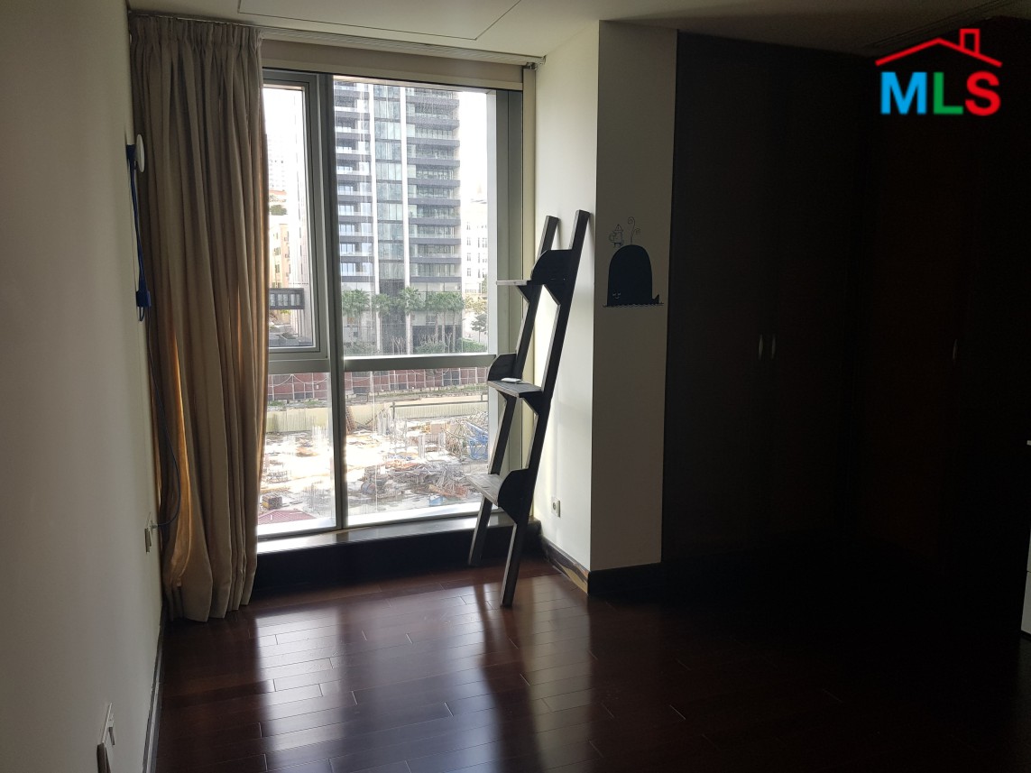 Duplex Apartment For Sale in Downtown