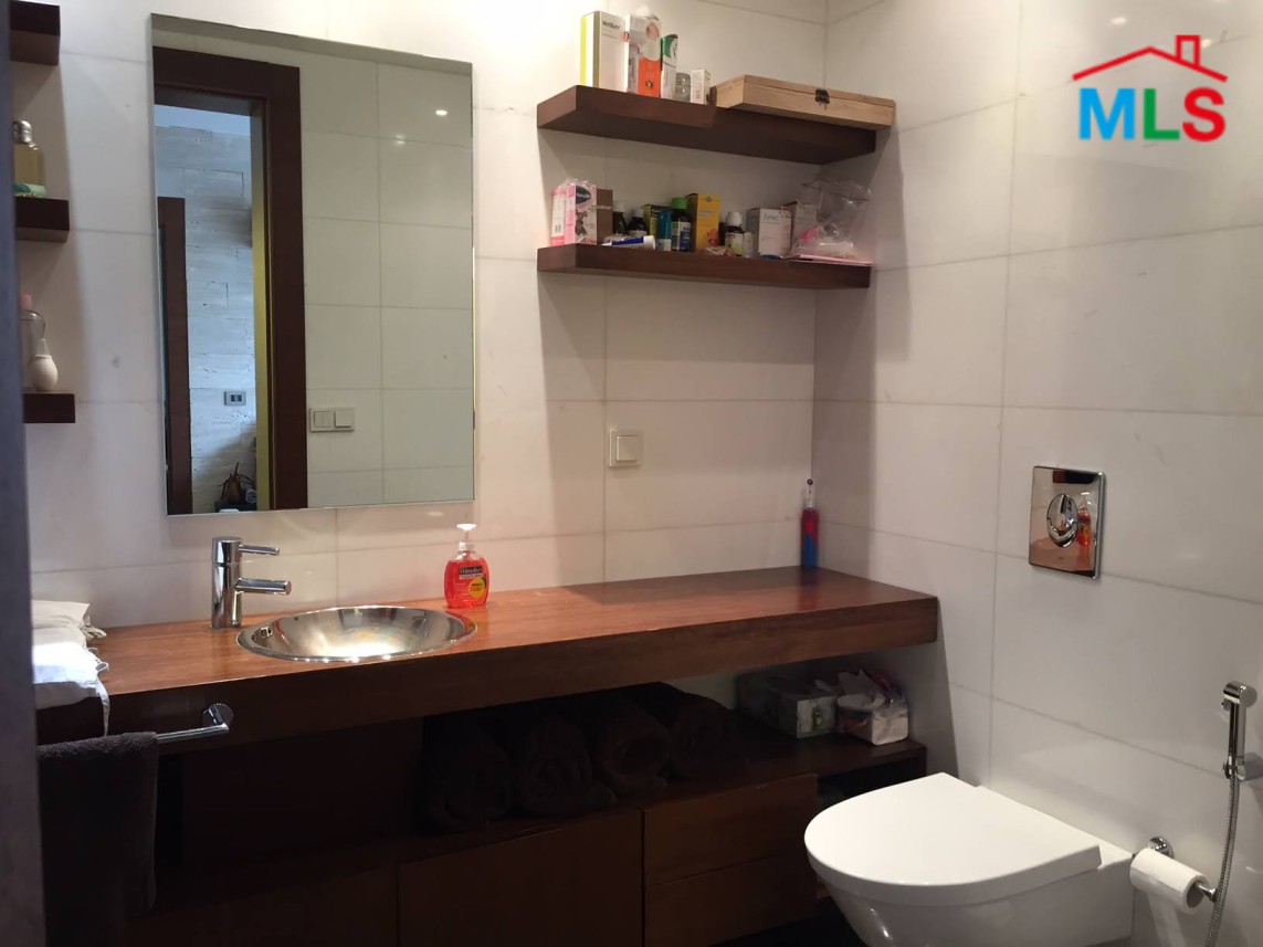 Duplex Apartment For Sale in Downtown