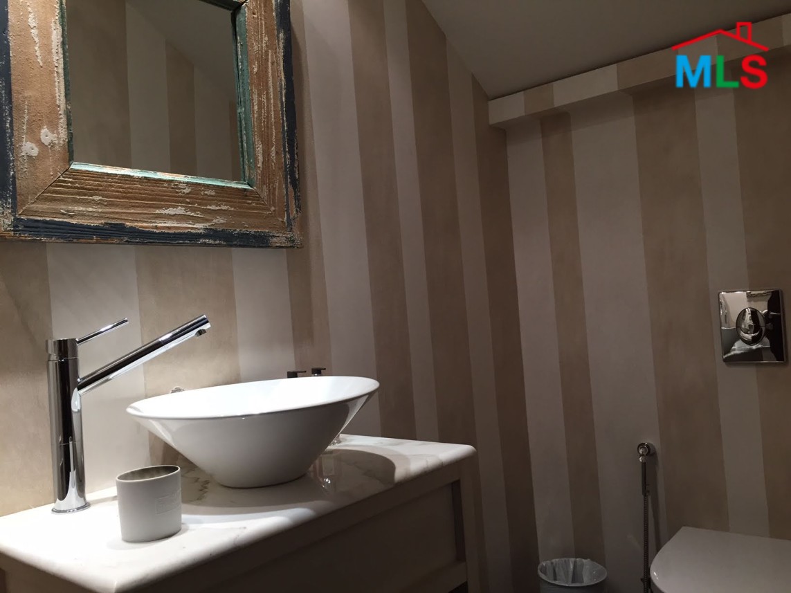 Duplex Apartment For Sale in Downtown