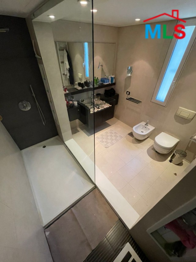 Beautiful & spacious high-end apartment for sale in Mtayleb