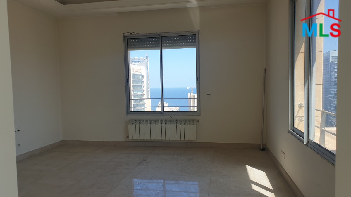 Luxurious Penthouse for Sale in Clemenceau