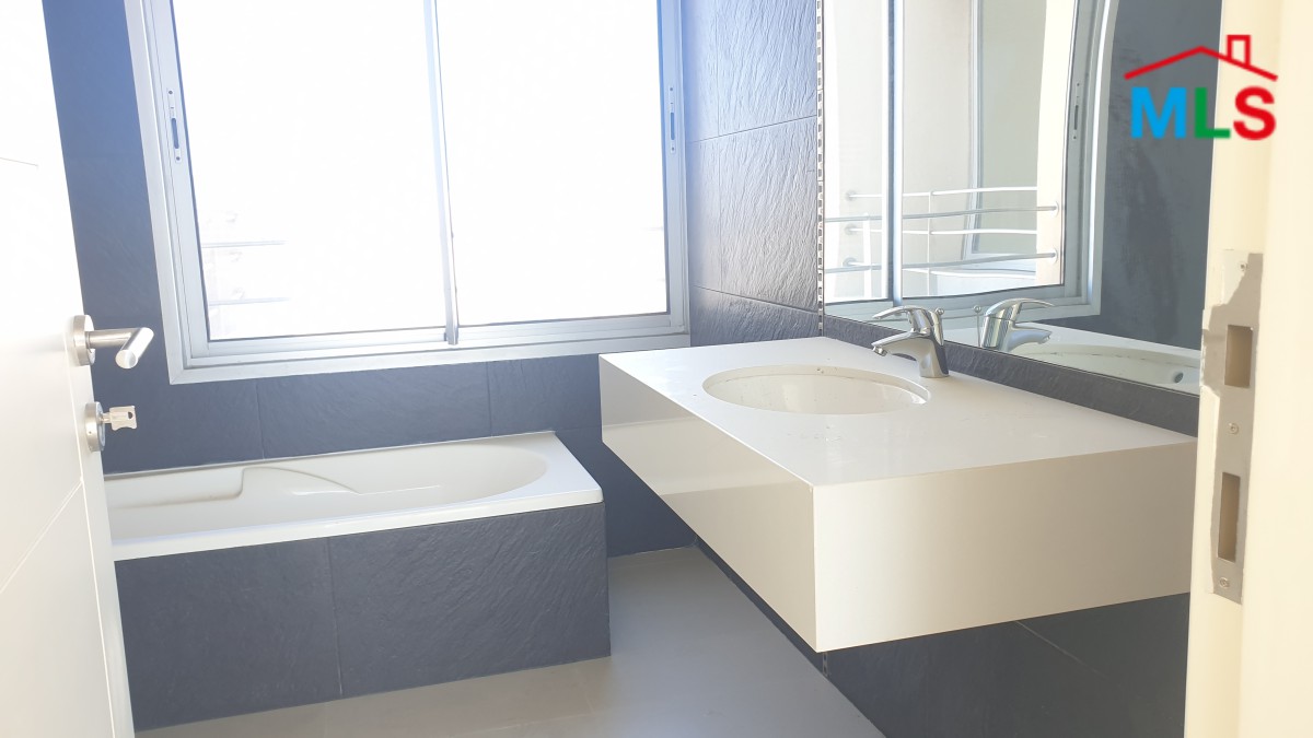 Luxurious Penthouse for Sale in Clemenceau