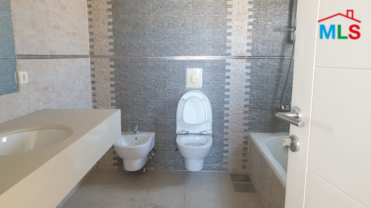 Luxurious Penthouse for Sale in Clemenceau
